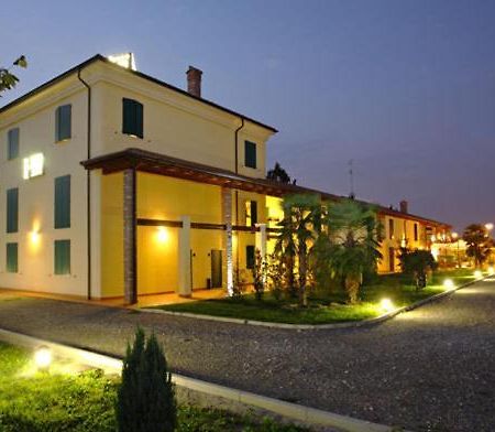 Hotel Gabarda Carpi Exterior photo