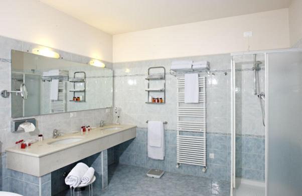 Hotel Gabarda Carpi Room photo