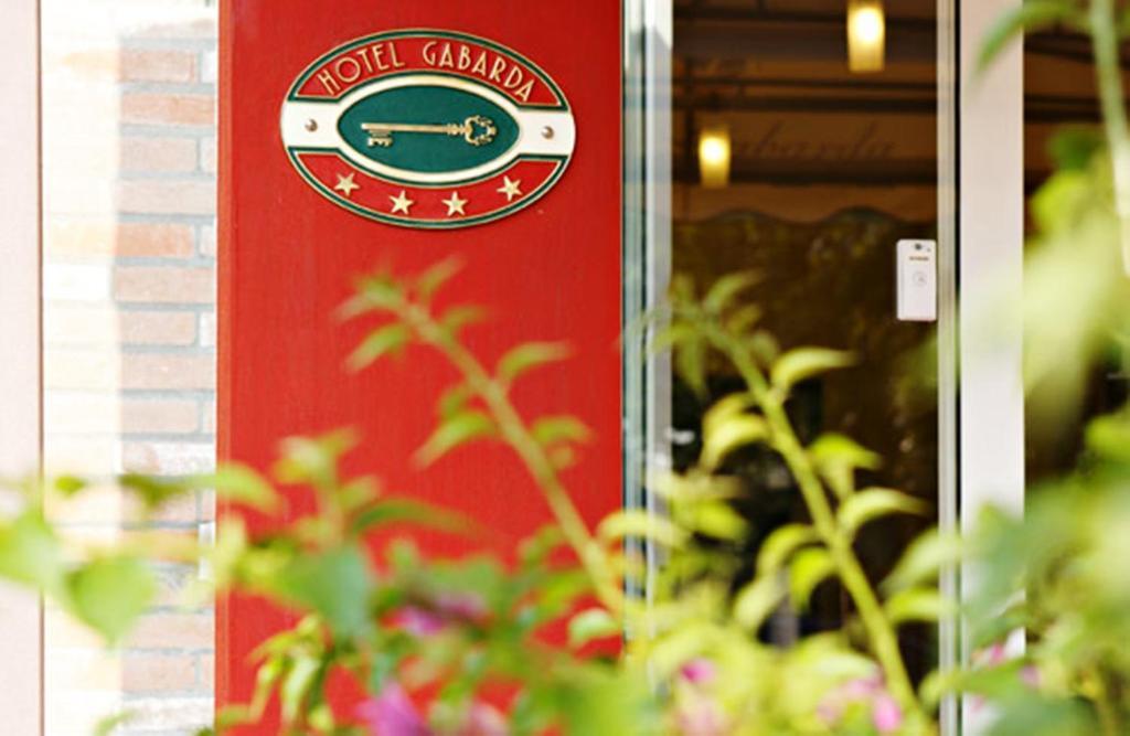 Hotel Gabarda Carpi Exterior photo
